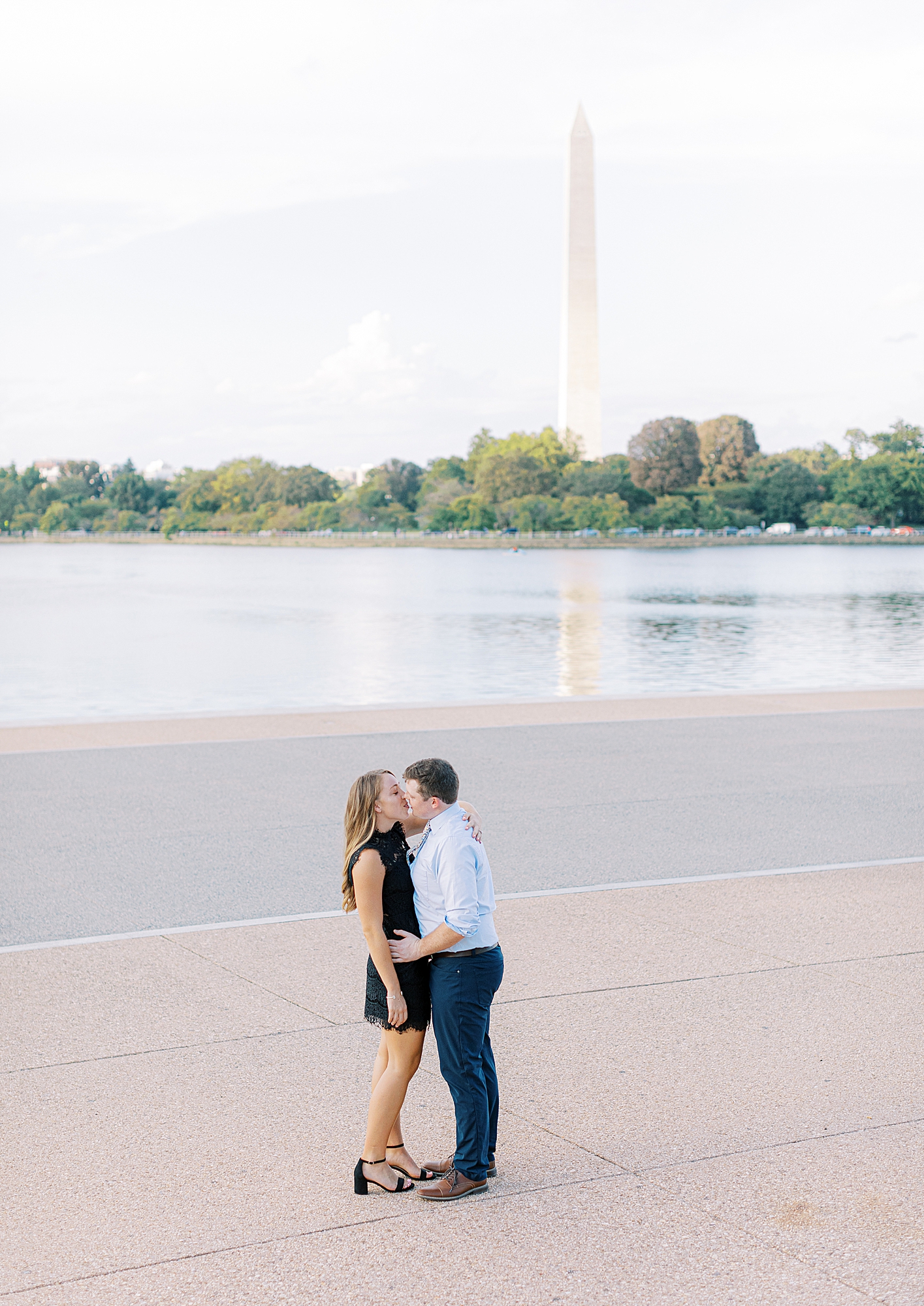 Washington DC engagement photos with monument.